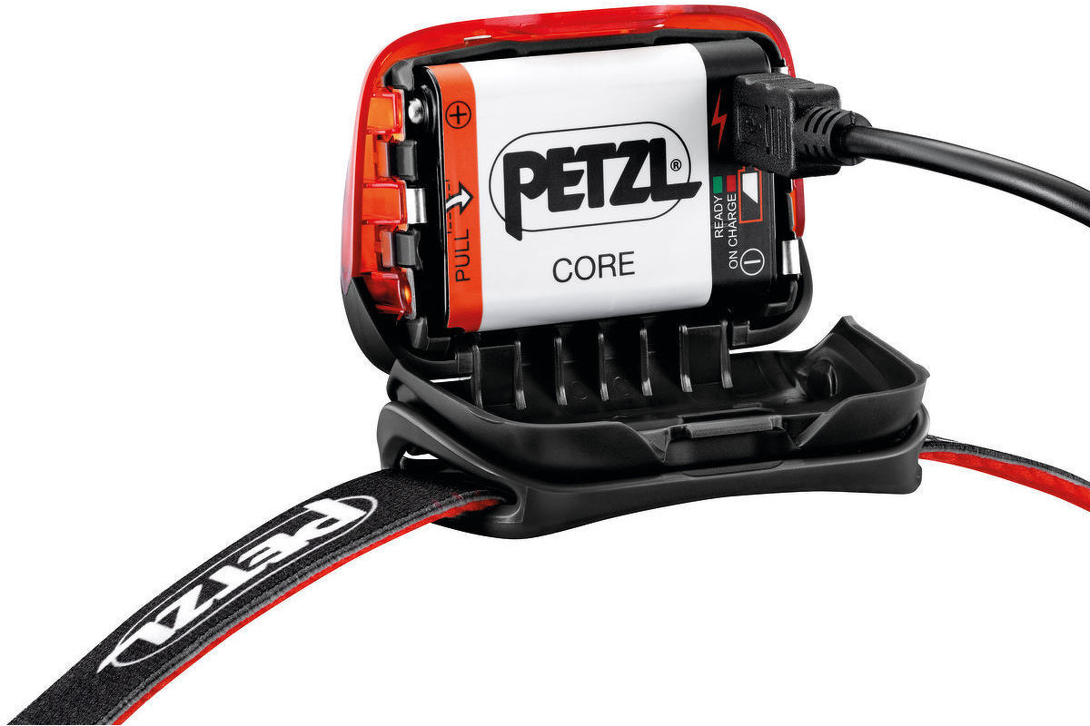 PETZL Čelovka Actik Core červená 450lm