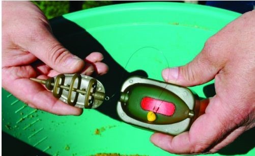 Extra Carp Krmítko Method Feeder 20g