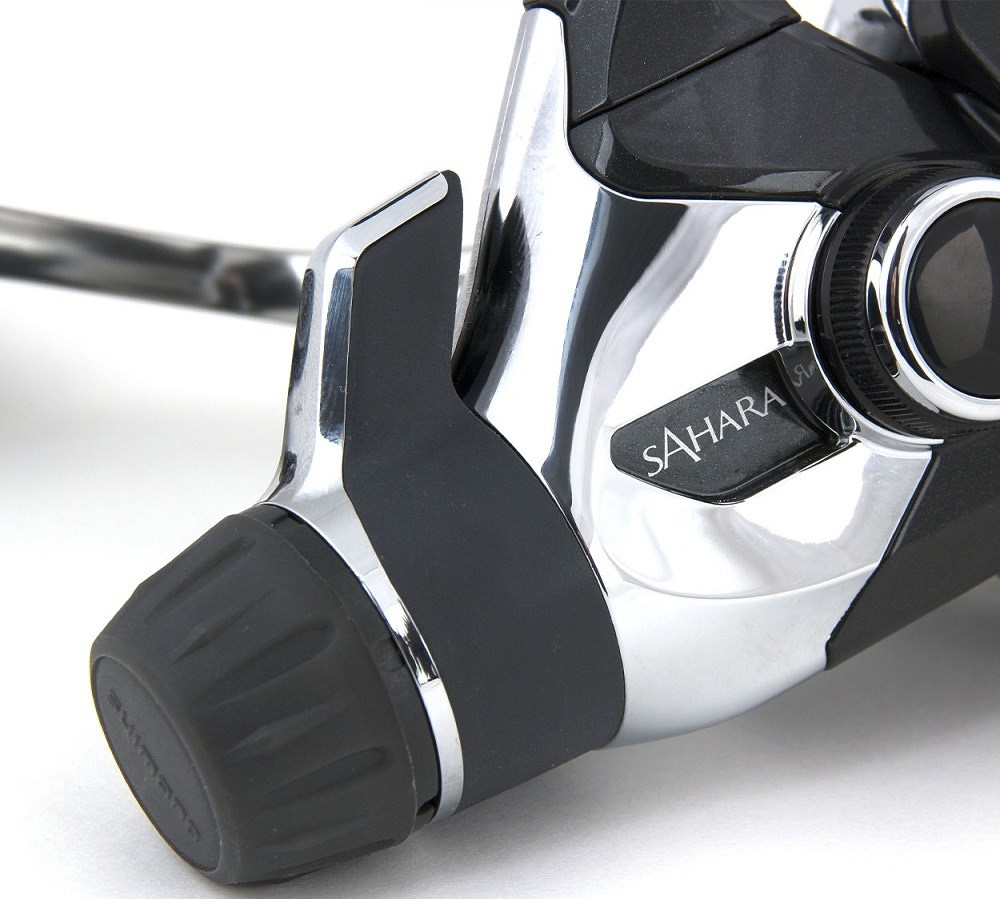 Naviják Shimano Sahara 2500 R